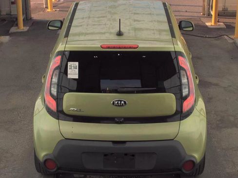 Used 2016 Kia Soul w/ Convenience Package FWD image 5