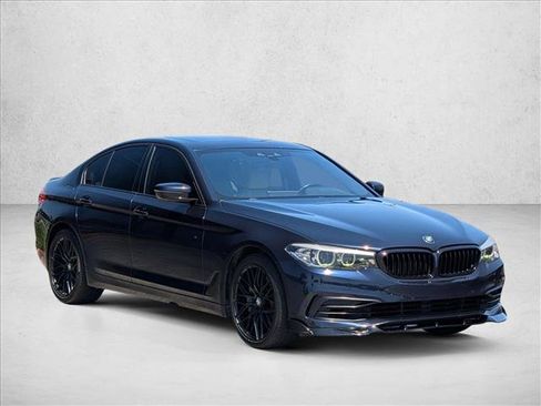 Used 2020 BMW 530i w/ Convenience Package RWD image 3