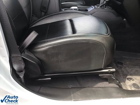 Used 2022 Jeep Wrangler Unlimited Sahara w/ Cold Weather Group image 13