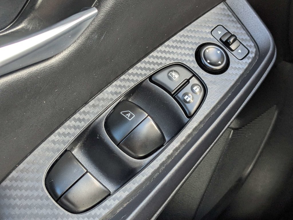 Used 2024 Nissan Sentra SV FWD image 28