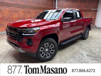 Used 2023 Chevrolet Colorado Z71 w/ Z71 Convenience Package 2