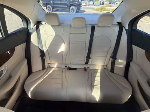 Used 2018 Mercedes-Benz C 300 Sedan image 28