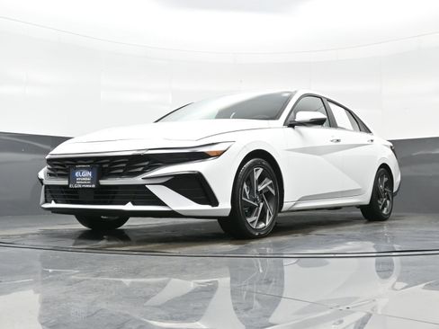 Certified 2025 Hyundai Elantra Limited image 27