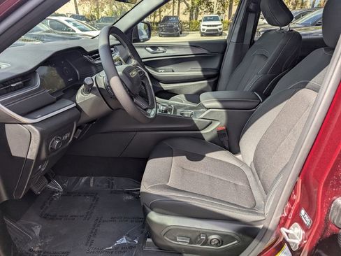New 2026 Jeep Grand Cherokee Laredo RWD image 12