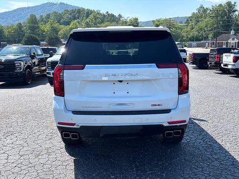 Used 2026 GMC Yukon Denali w/ Sun & Power Step Package AWD/4WD image 6