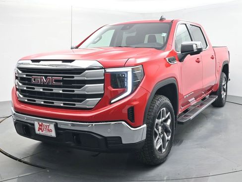 New 2026 GMC Sierra 1500 SLE image 1