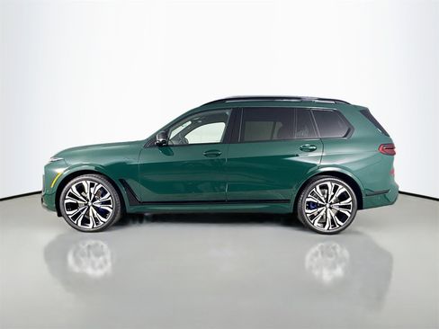 Used 2025 BMW X7 M60i image 4