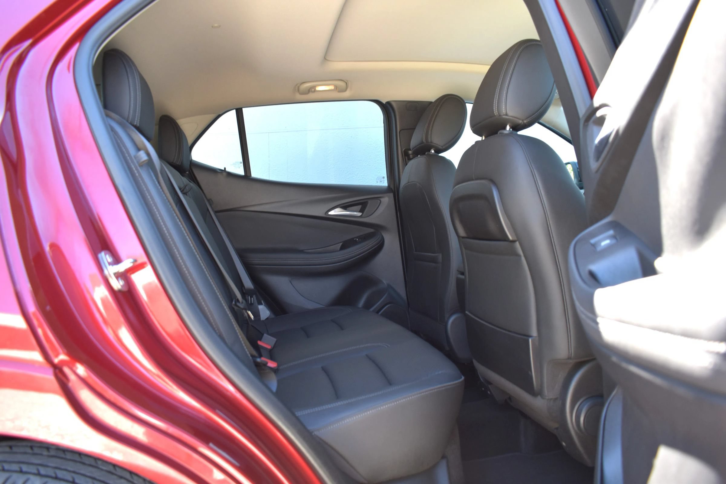 Used 2020 Buick Encore GX Essence w/ Experience Buick Package AWD/4WD image 51