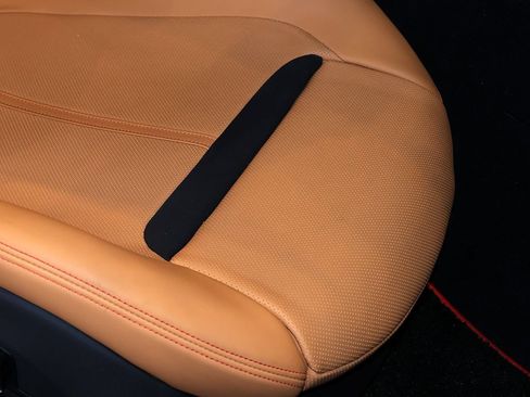 Certified 2024 Ferrari Roma RWD image 33