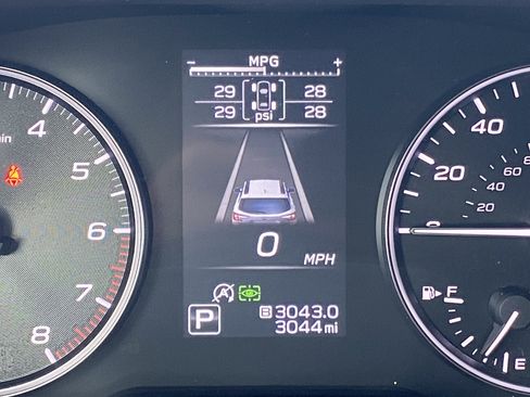 Used 2025 Subaru Outback Limited image 12