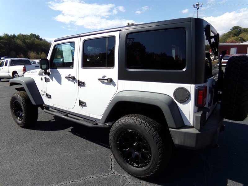 Used 2016 Jeep Wrangler Unlimited Sport w/ Quick Order Package 24S AWD/4WD image 9
