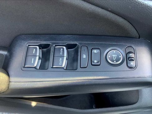 Used 2025 Honda Civic Sport image 35