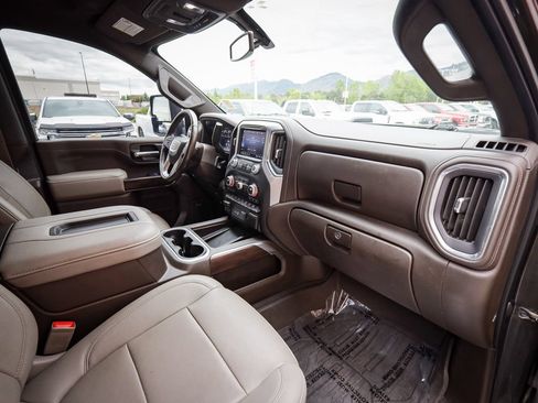 Used 2022 GMC Sierra 2500 SLT w/ SLT Preferred Package AWD/4WD image 22