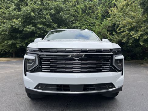 New 2026 Chevrolet Tahoe High Country AWD/4WD image 3