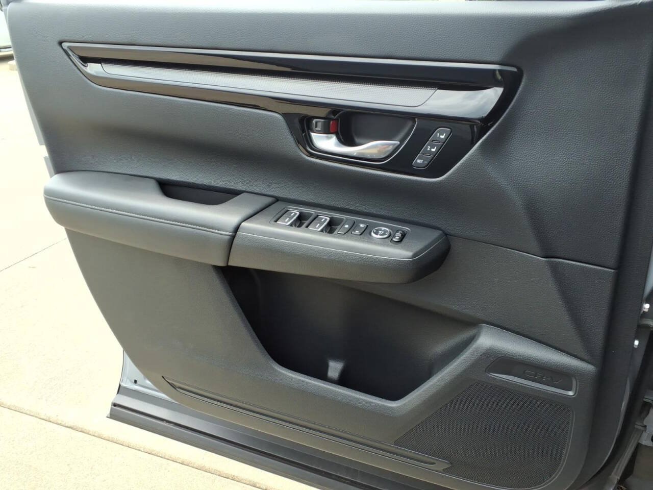 Used 2023 Honda CR-V EX-L image 16