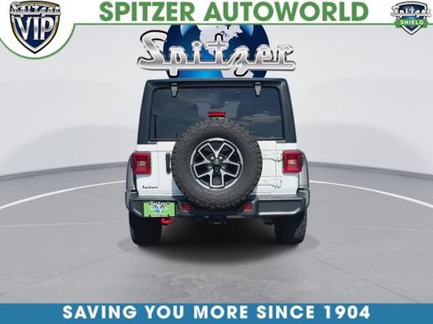 Used 2025 Jeep Wrangler Unlimited Rubicon AWD/4WD image 8