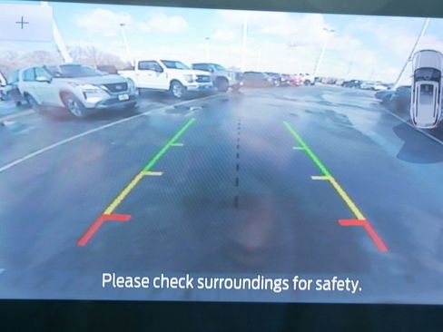 Certified 2021 Ford Explorer XLT w/ Equipment Group 202A image 24