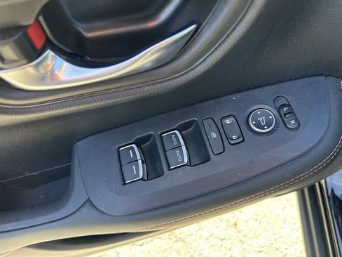 Used 2023 Honda HR-V Sport image 15