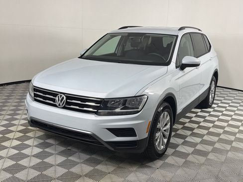 Used 2018 Volkswagen Tiguan S w/ 3rd Row Seat Package AWD/4WD image 10