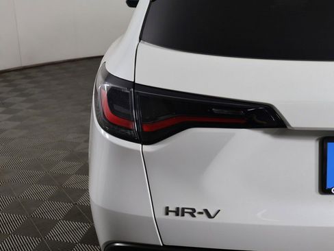 Used 2023 Honda HR-V Sport image 14