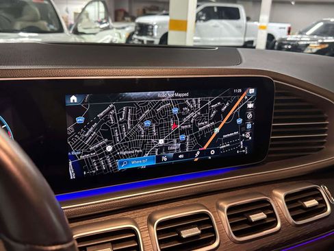 Used 2022 Mercedes-Benz GLE 350 4MATIC w/ Premium Package image 27