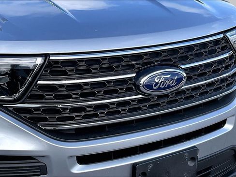 Used 2022 Ford Explorer XLT RWD image 50
