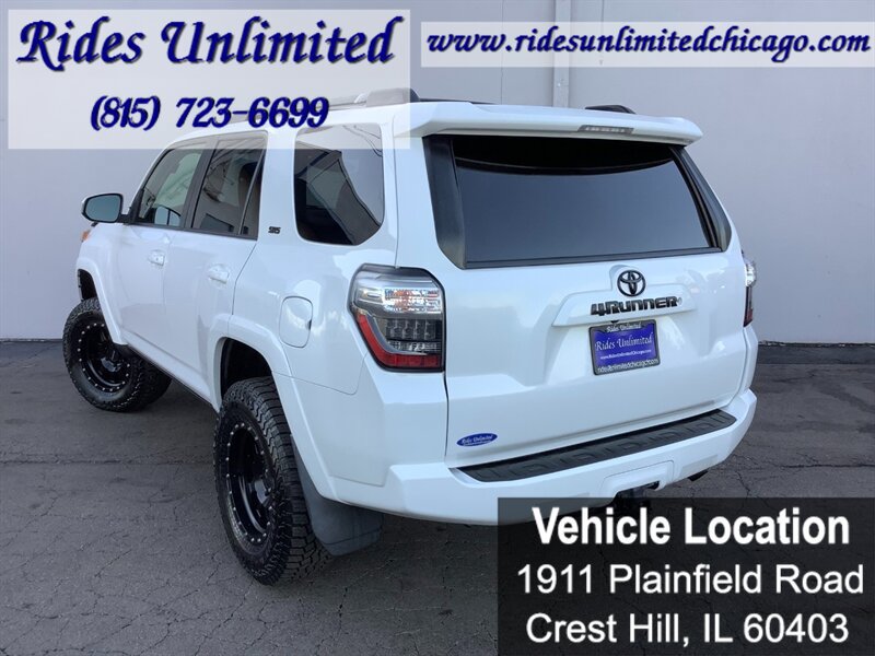 Used 2014 Toyota 4Runner SR5 AWD/4WD image 5
