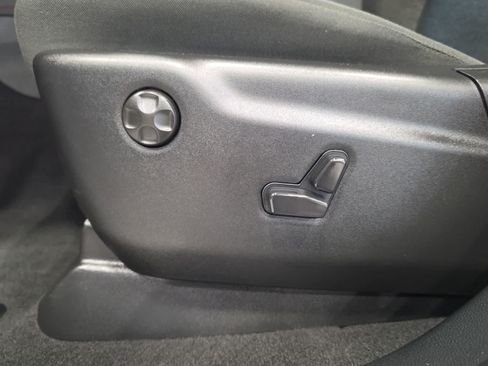 Used 2025 Dodge Durango GT AWD/4WD image 15