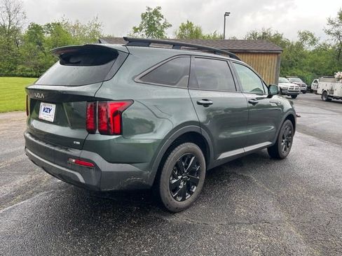 Used 2023 Kia Sorento S AWD/4WD image 3