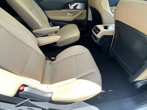 New 2026 Mercedes-Benz GLS 450 4MATIC image 18