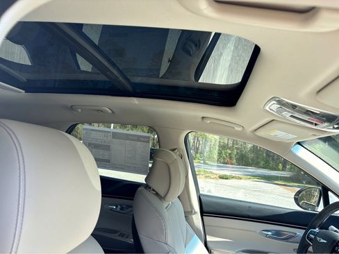 New 2026 Genesis GV70 2.5T Select image 12