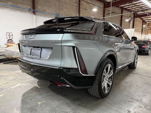 Certified 2024 Cadillac Lyriq Tech AWD/4WD image 8