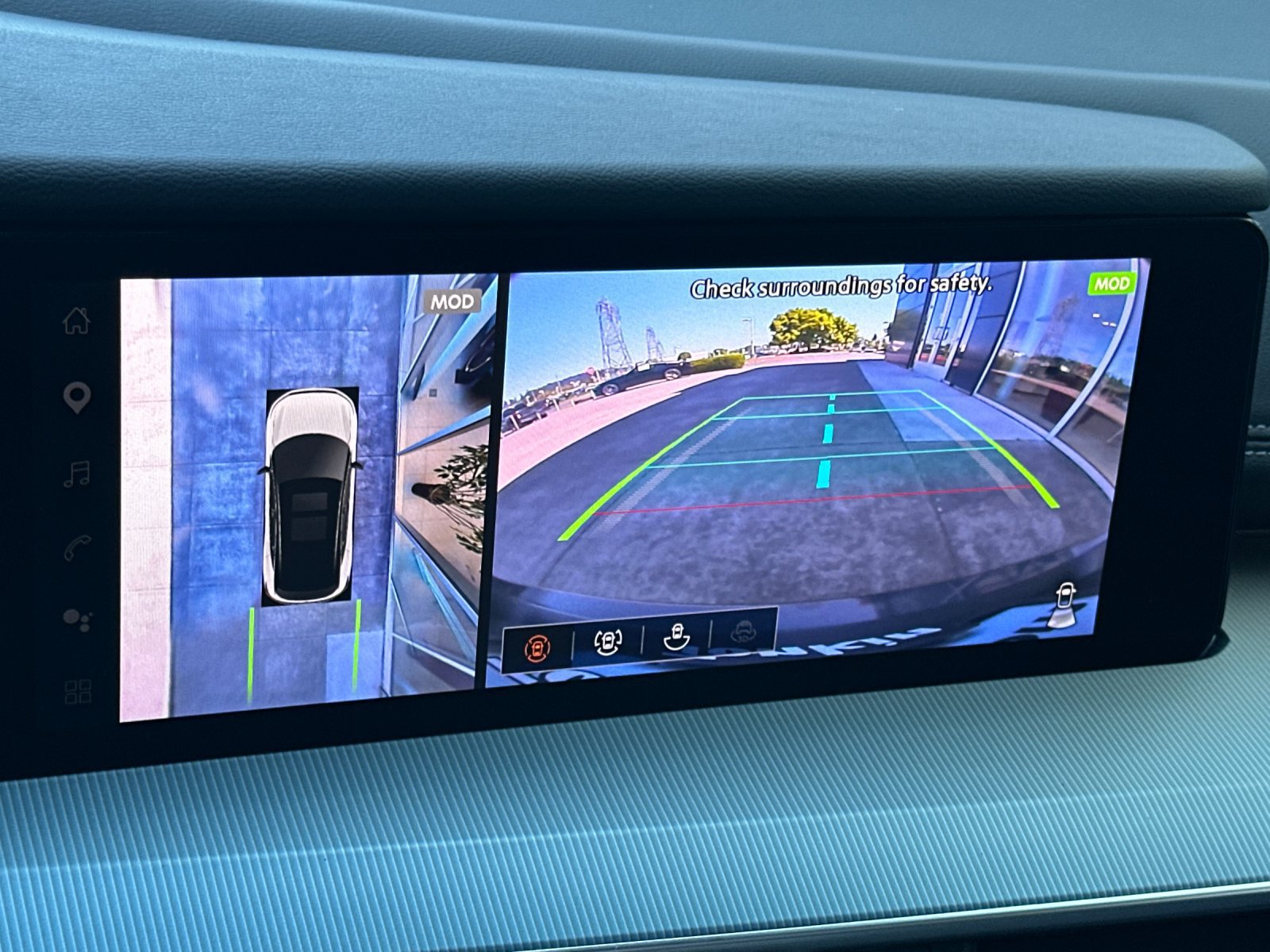 Certified 2025 Nissan Murano SL AWD/4WD image 20