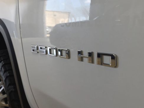 Used 2023 Chevrolet Silverado 2500 W/T w/ WT Convenience Package AWD/4WD image 8