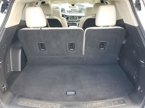 Used 2022 Buick Enclave Avenir w/ Trailering Package, 5000 lbs. AWD/4WD image 8