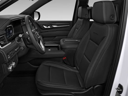 Used 2024 GMC Yukon XL Denali w/ Advanced Technology Package image 10