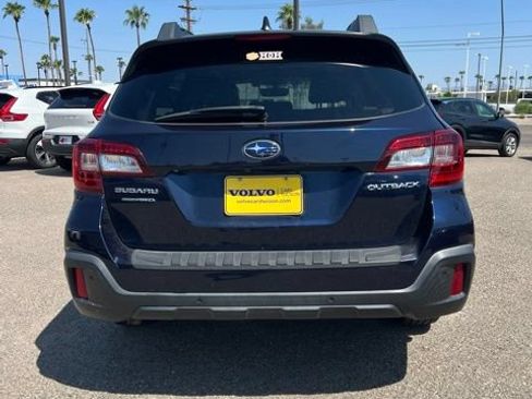 Used 2018 Subaru Outback 2.5i Limited AWD/4WD image 4