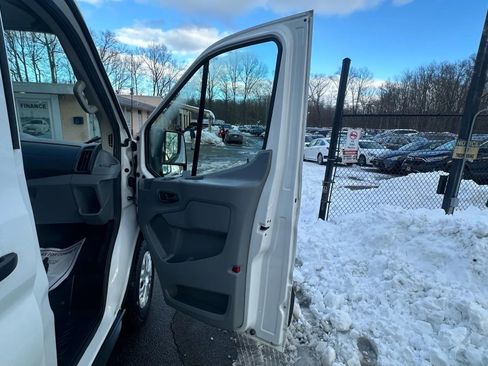 Used 2016 Ford Transit 250 148 Medium Roof image 30
