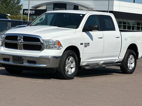 Used 2019 RAM 1500 Classic SLT w/ Luxury Group AWD/4WD image 8