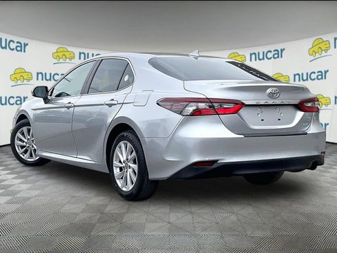 Used 2023 Toyota Camry LE image 4