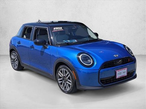 Certified 2025 MINI Cooper S FWD image 3