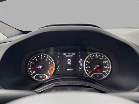 Used 2020 Jeep Renegade Latitude image 15