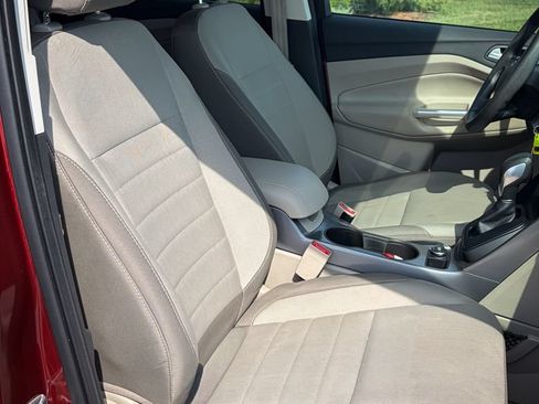 Used 2016 Ford Escape SE FWD image 26