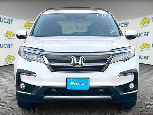 Used 2019 Honda Pilot Elite image 2