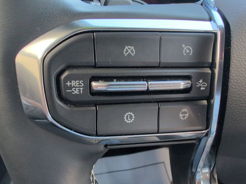 Used 2025 GMC Acadia Denali w/ Super Cruise Package FWD image 21