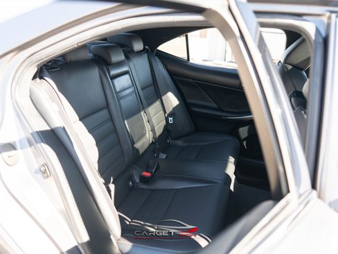 Used 2016 Lexus IS 200t image 18