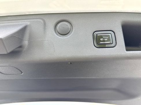 Used 2021 Chevrolet Equinox LT AWD/4WD image 20