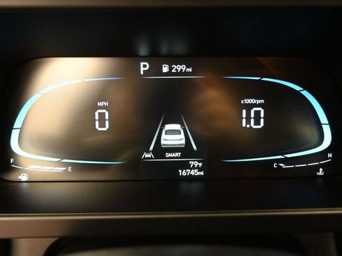 Used 2026 Hyundai Elantra Sport FWD image 12