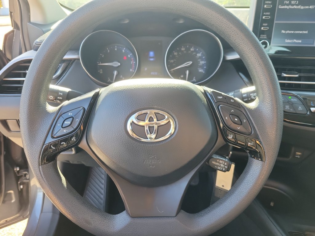 Used 2021 Toyota C-HR LE FWD image 17