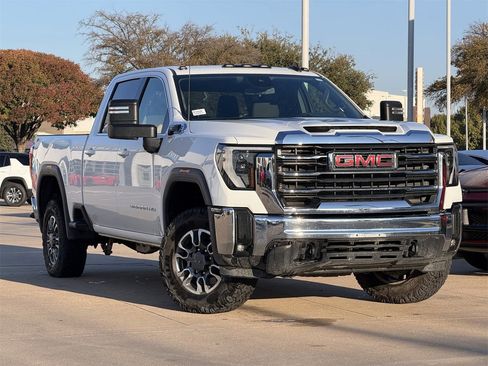 Used 2024 GMC Sierra 2500 SLE image 2